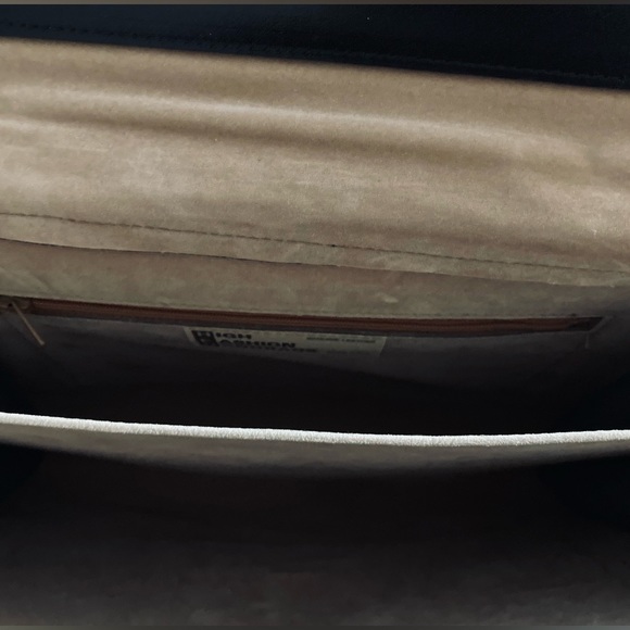 HIGH FASHION HANDBAGS - BLACK - GENUINE LEATHER - HANDBAG/CLUTCH - Gold Accents - Picture 6 of 7